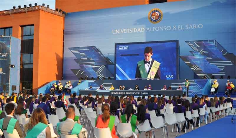 discurso estudiante cafyd graduacion uax 2021